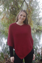 Load image into Gallery viewer, Lothlorian Plain Poncho 9982