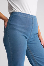 Load image into Gallery viewer, Vassalli Seattle Pull On Pants 275CS