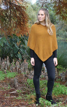 Load image into Gallery viewer, Lothlorian Plain Poncho 9982