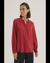 Load image into Gallery viewer, Yarra Trail Destiny Shirt 4264
