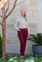 Load image into Gallery viewer, Equinox Stretch Denim Jeans 6945
