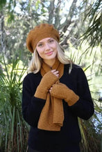 Load image into Gallery viewer, Lothlorian Dash KeyHole Scarf 9716
