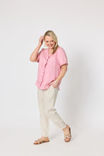 Load image into Gallery viewer, Gordon Smith Audrey Linen Top 49440
