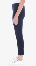 Load image into Gallery viewer, Jump 7/8 Trackpant 7029A
